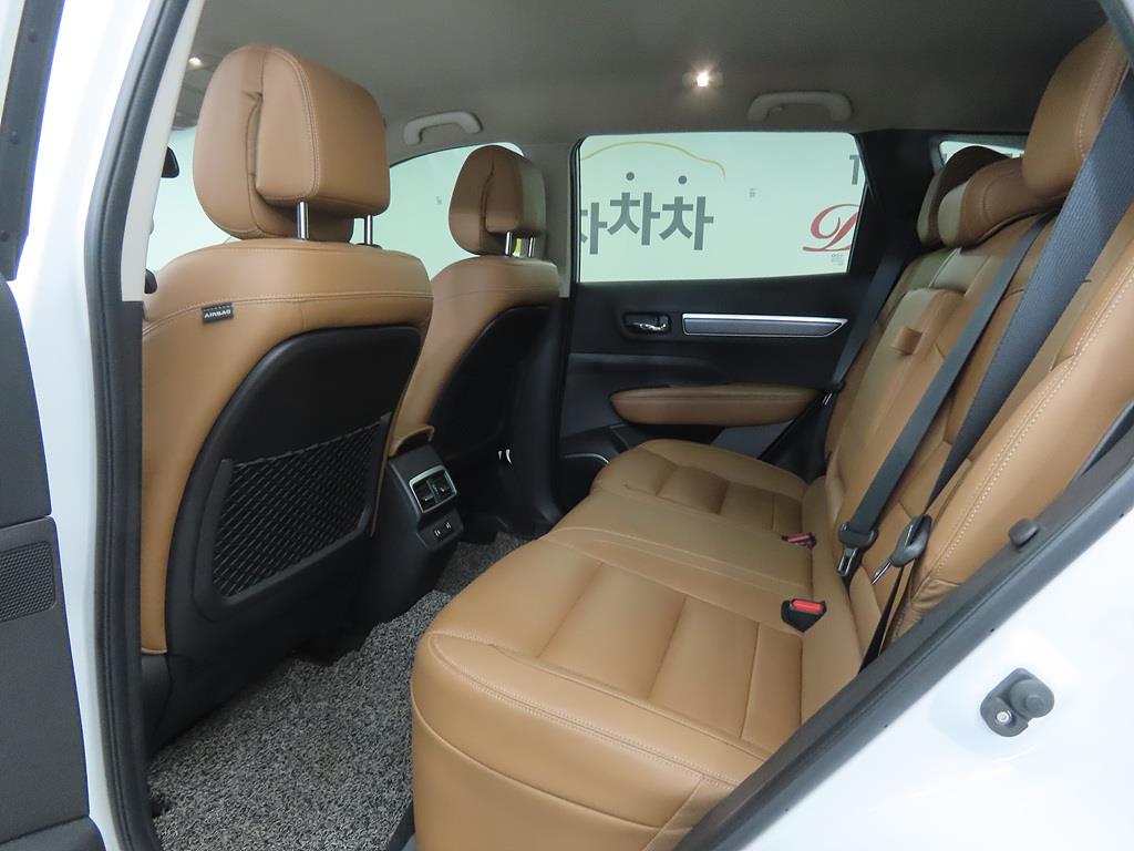 SAMSUNG QM6 - Vista 6