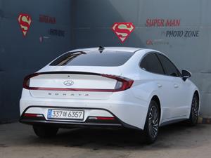 HYUNDAI Sonata - Vista 6