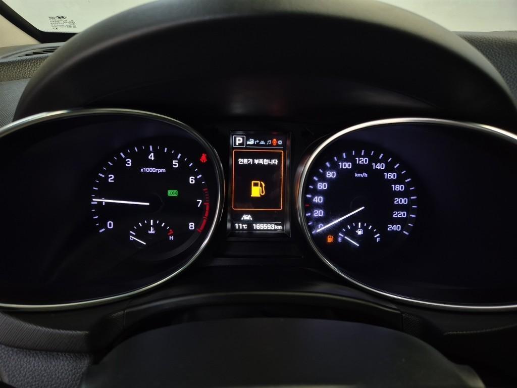 HYUNDAI Maxcruz - Vista 6