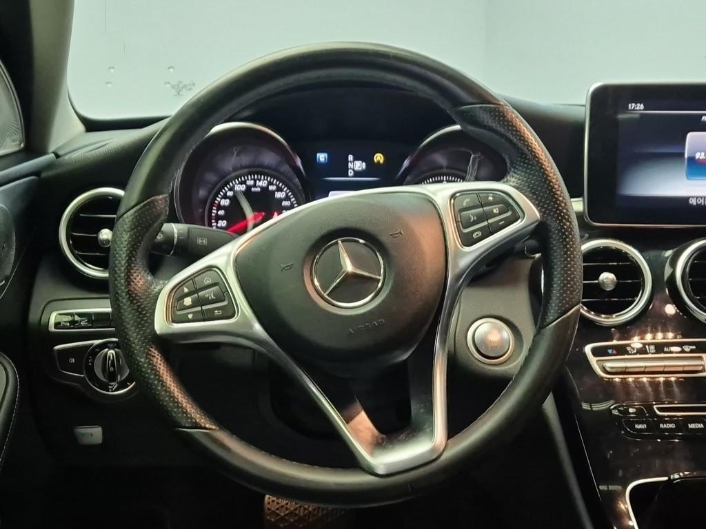 Mercedes Benz C Class - Vista 9