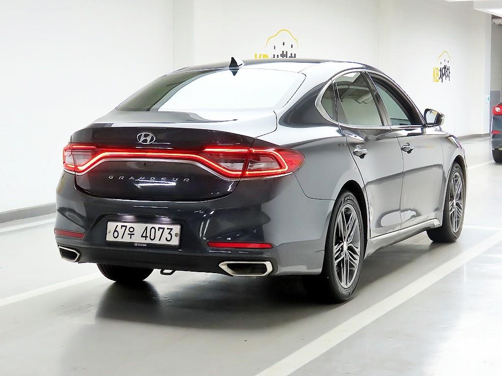 HYUNDAI Grandeur - Vista 4