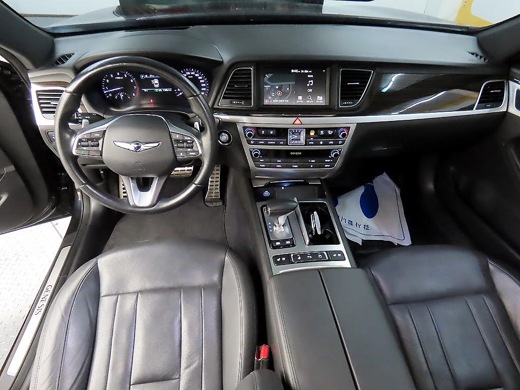 Genesis G80 - Vista 7