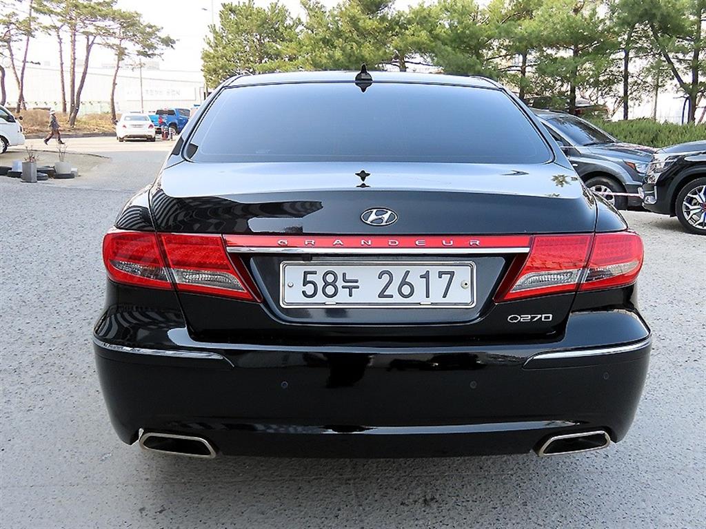 HYUNDAI Grandeur - Vista 4
