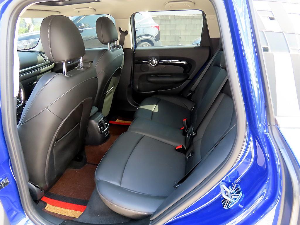 Mini Clubman - Vista 6