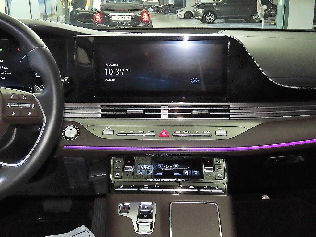 HYUNDAI Grandeur - Vista 11