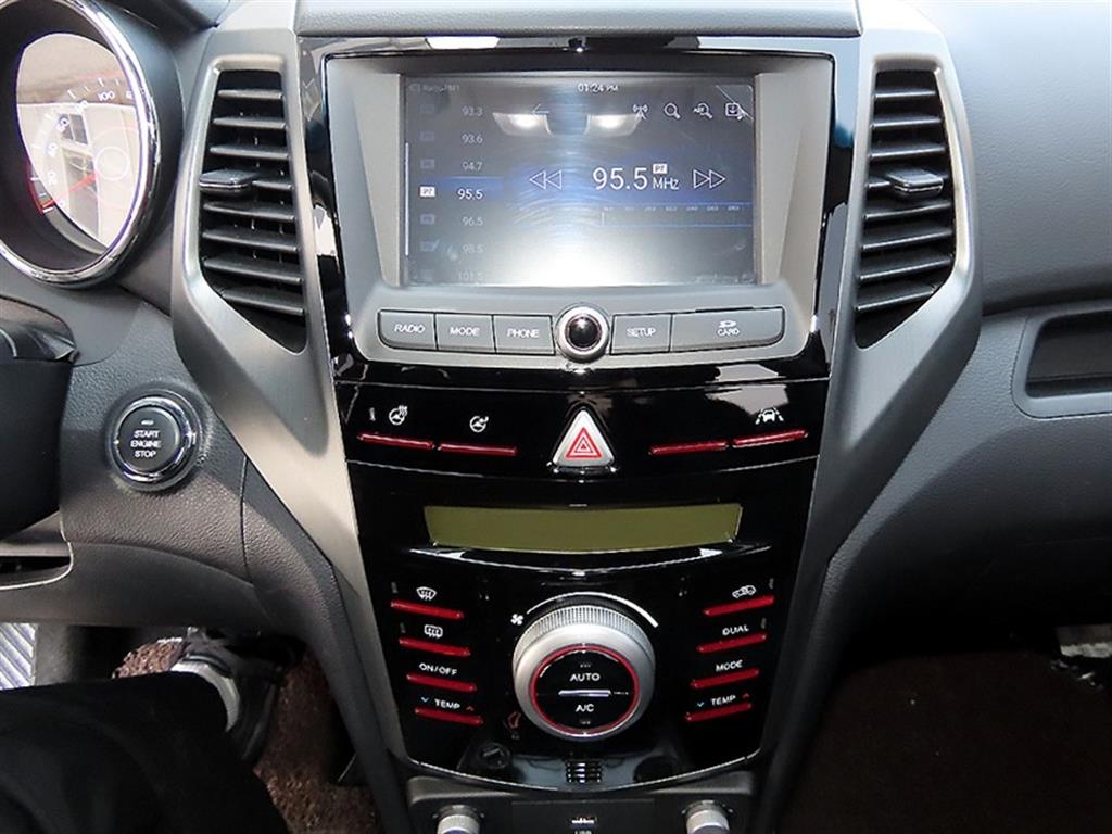 Ssangyong Tivoli 2019 Azul - Importación desde Corea - HF Imports Iquique - Foto 14