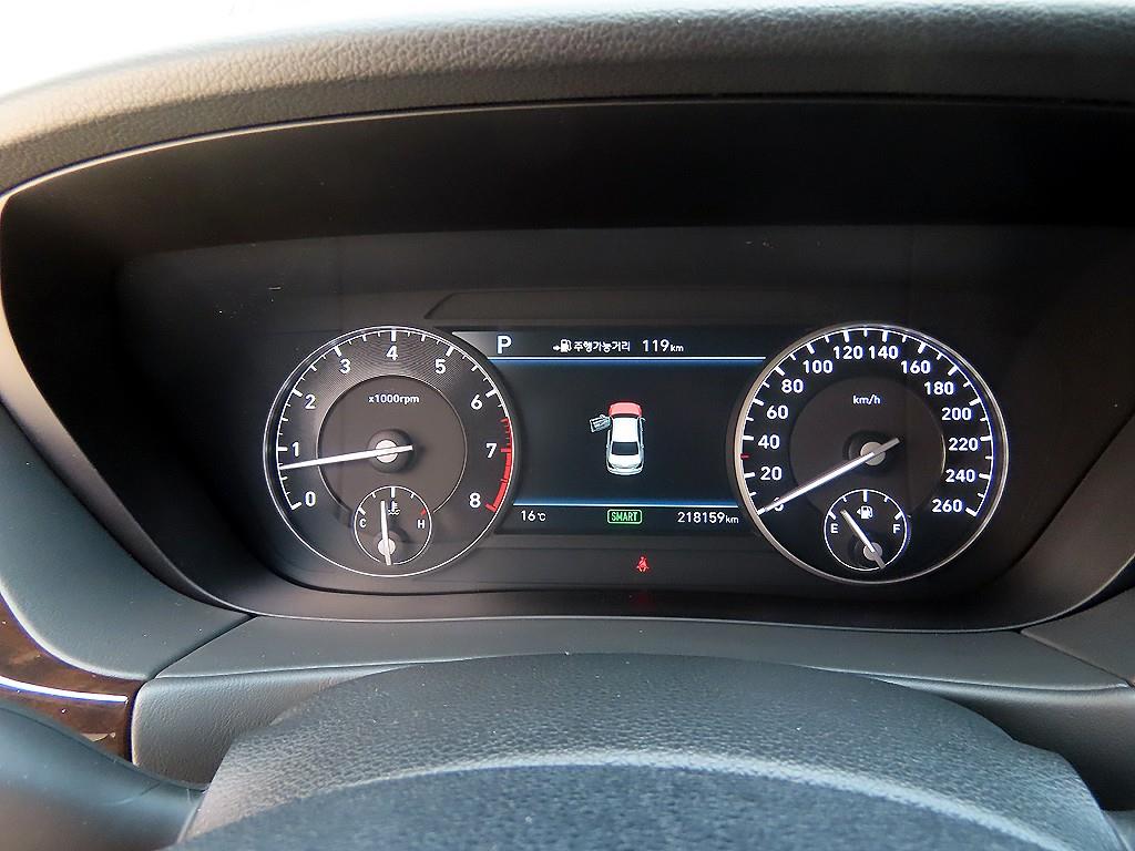 Genesis EQ900 - Vista 9