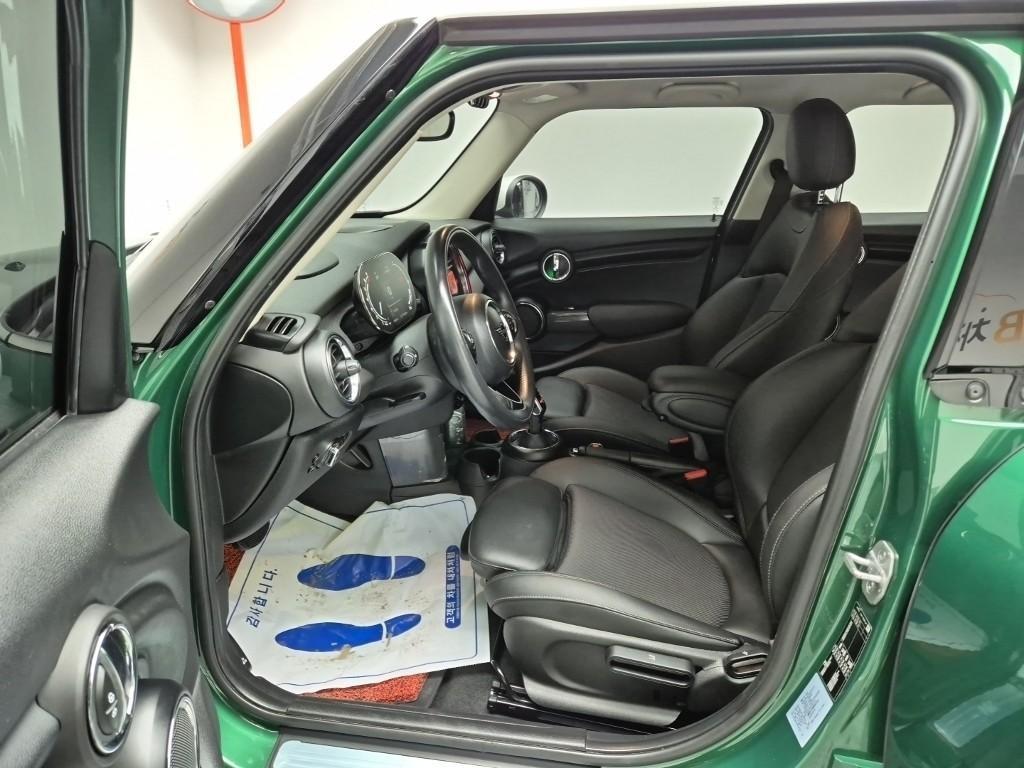 Mini Cooper - Vista 11