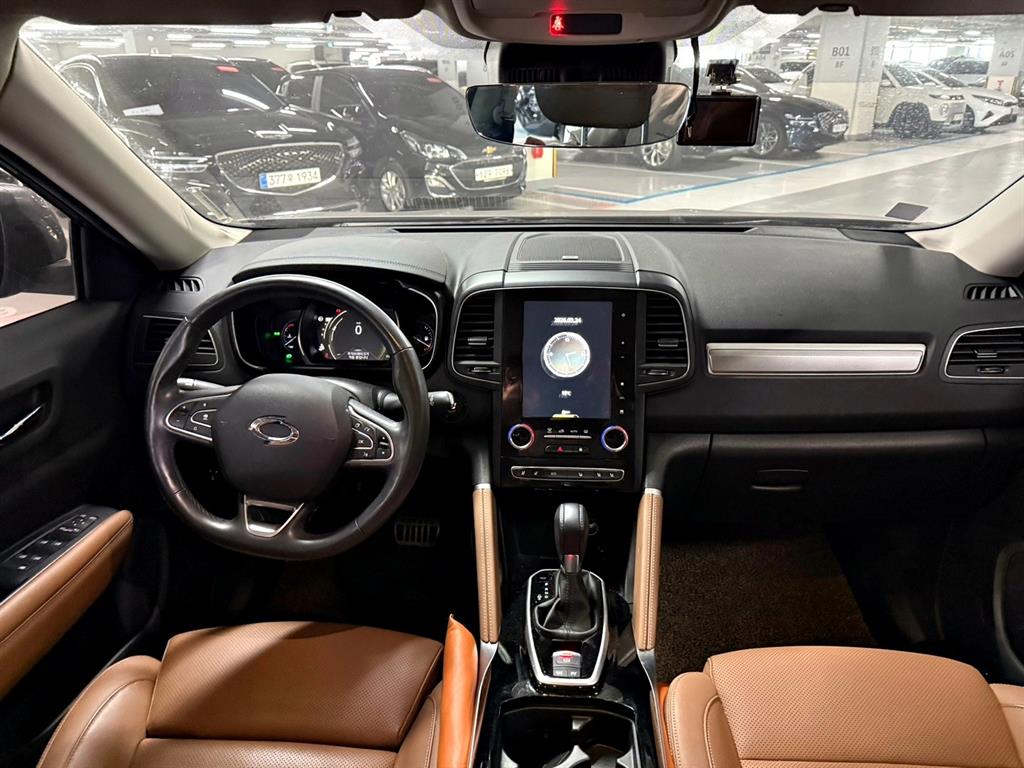 SAMSUNG QM6 - Vista 6