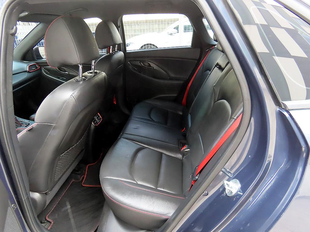 HYUNDAI i30 - Vista 6