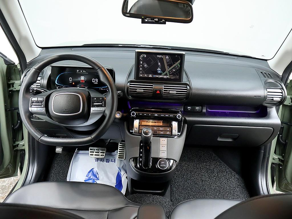 HYUNDAI Casper - Vista 9