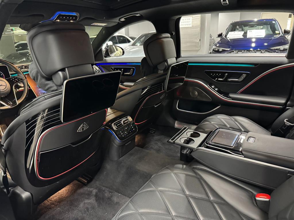 Mercedes Benz S Class - Vista 5