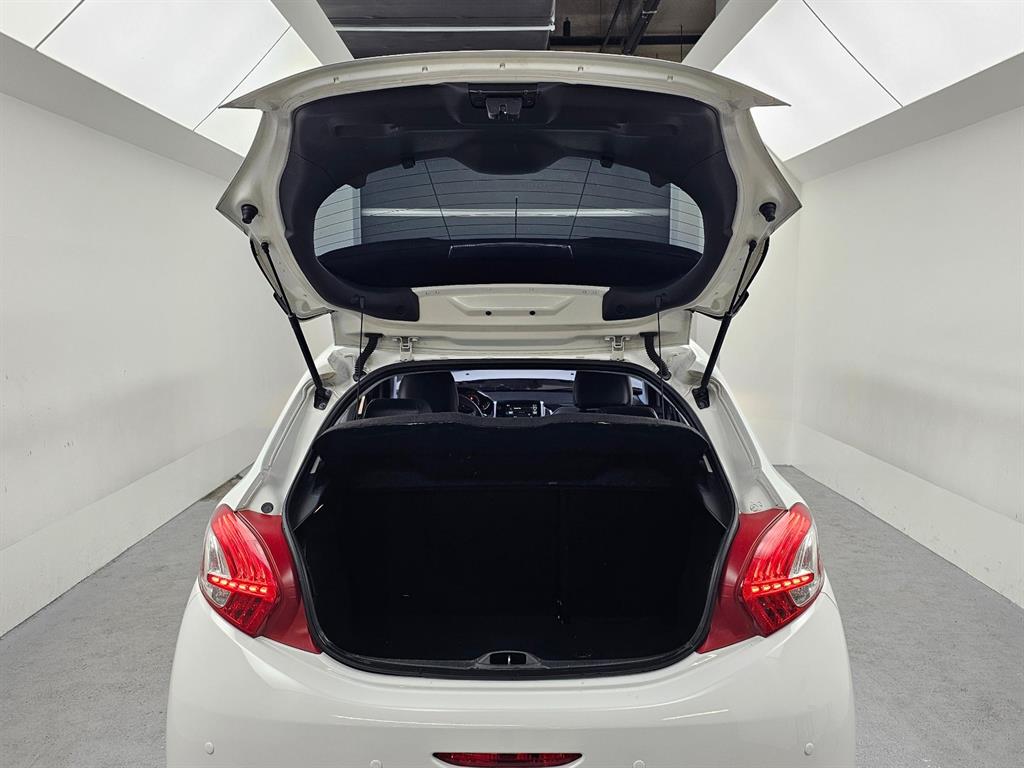 Peugeot 208 2016 Blanco - Importación desde Corea - HF Imports Iquique - Foto 19