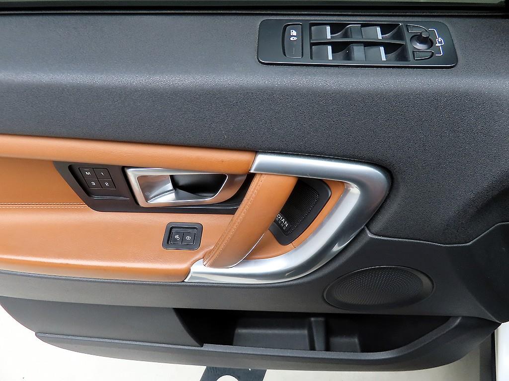 Land Rover Discovery Sports - Vista 11