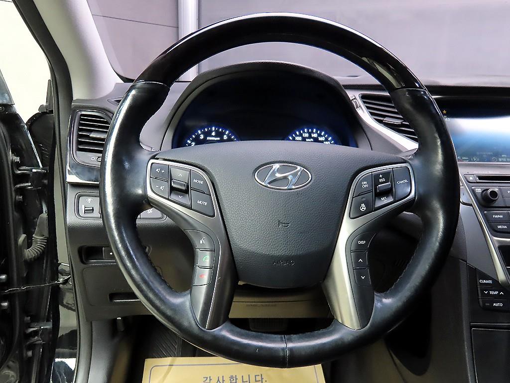 HYUNDAI Grandeur - Vista 9