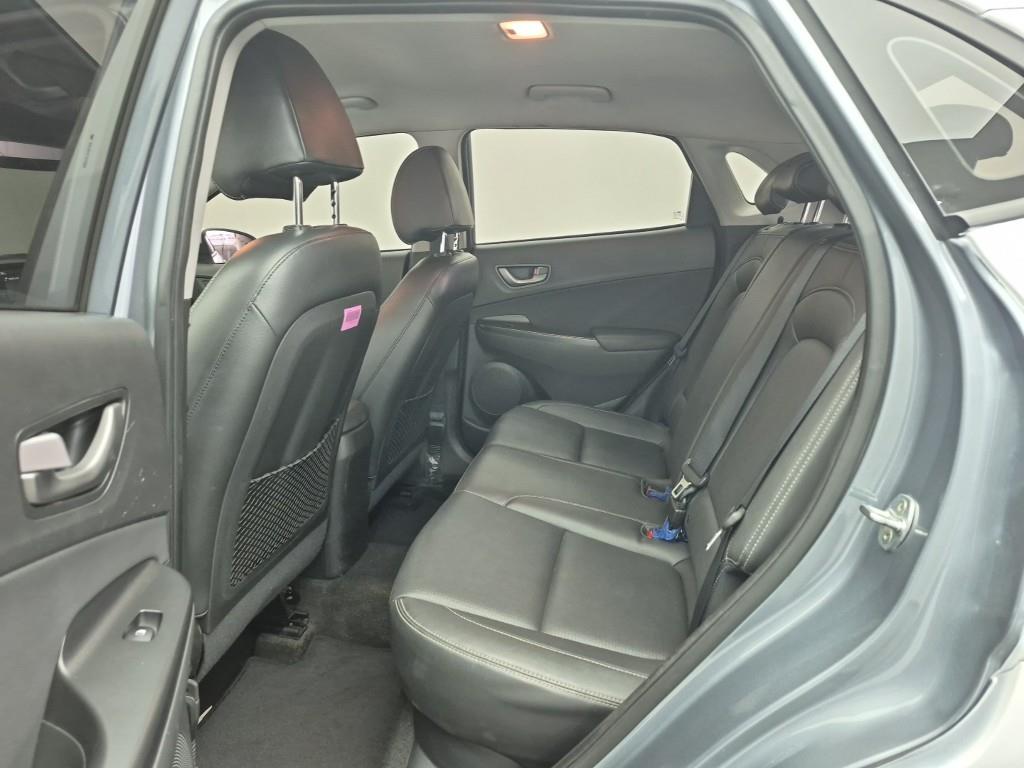 HYUNDAI Kona - Vista 12