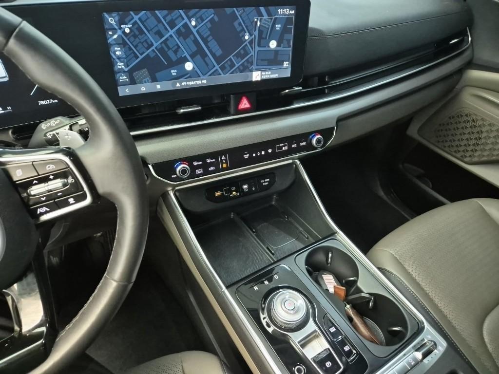 KIA Carnival - Vista 10