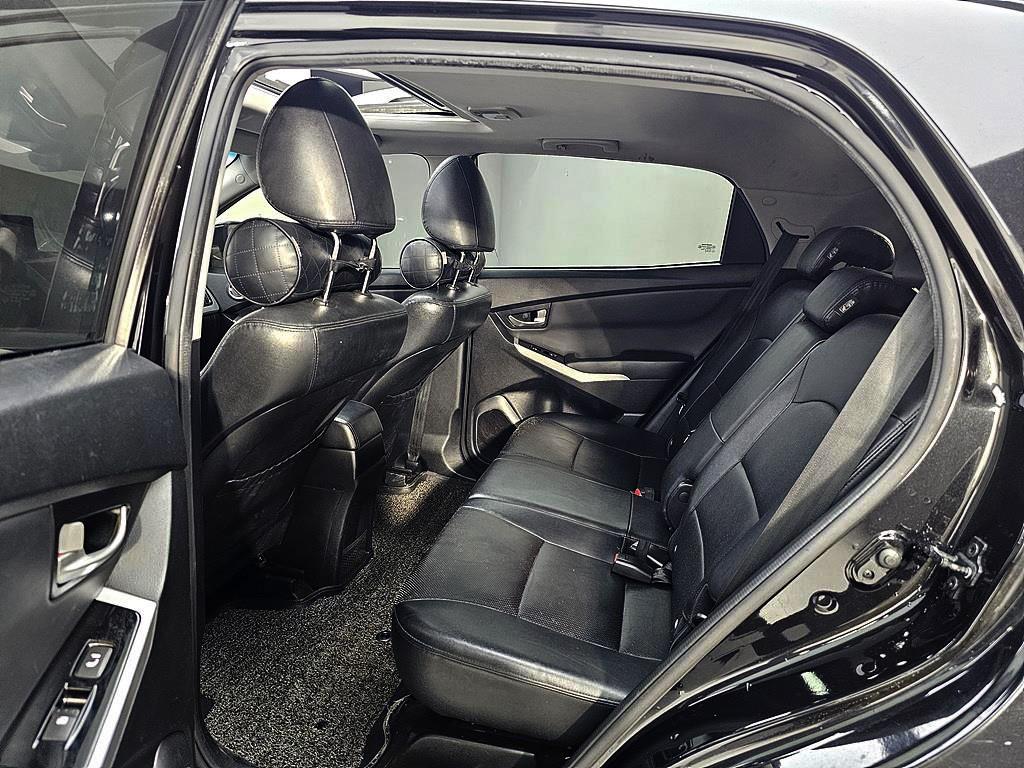 Ssangyong Korando - Vista 8