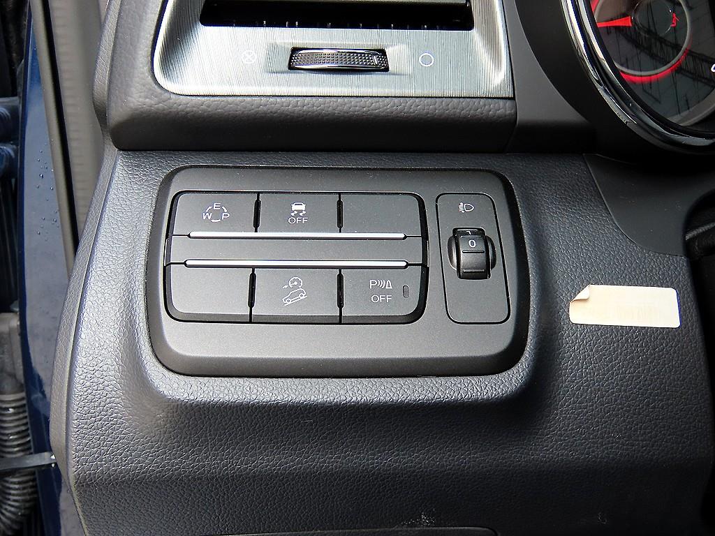 Ssangyong Tivoli - Vista 12