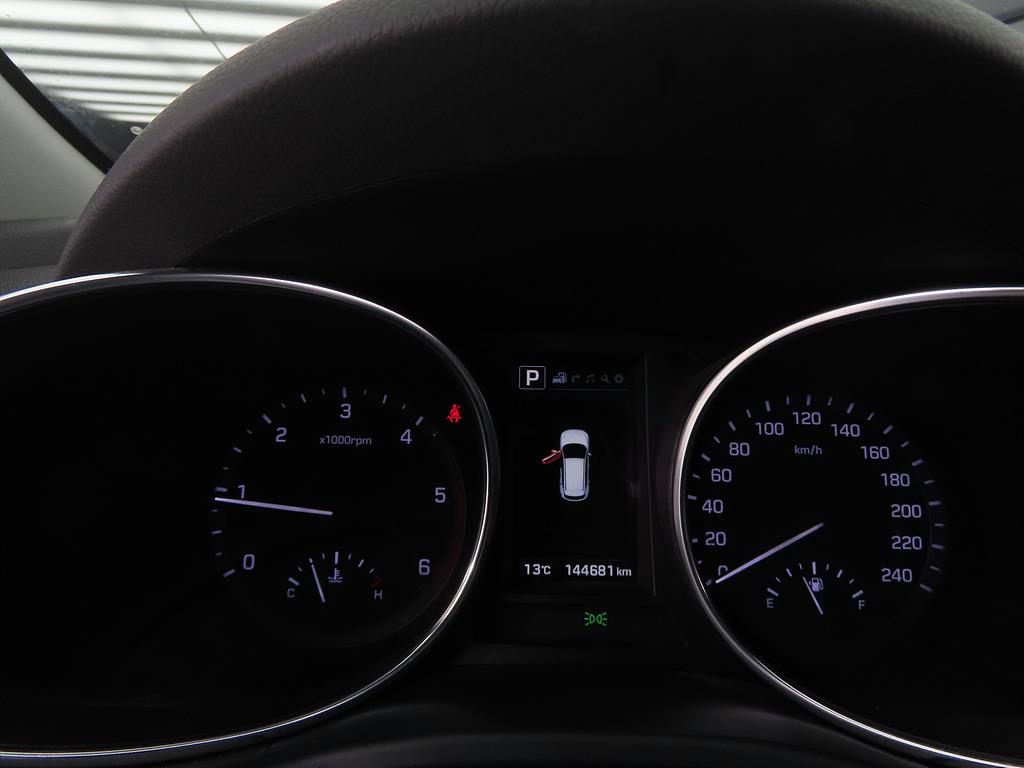 HYUNDAI Maxcruz - Vista 9