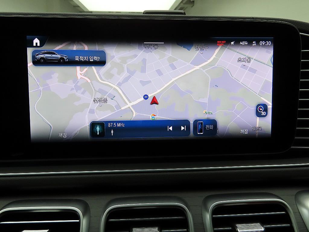 Mercedes Benz GLE Class - Vista 9