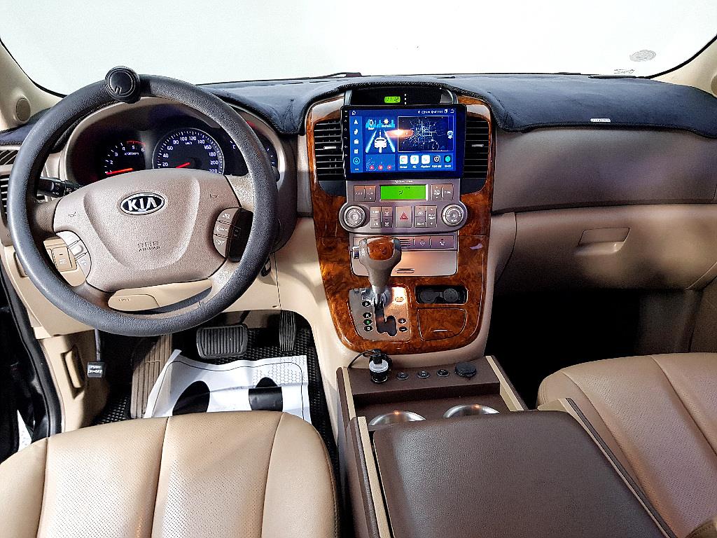 KIA Carnival - Vista 5