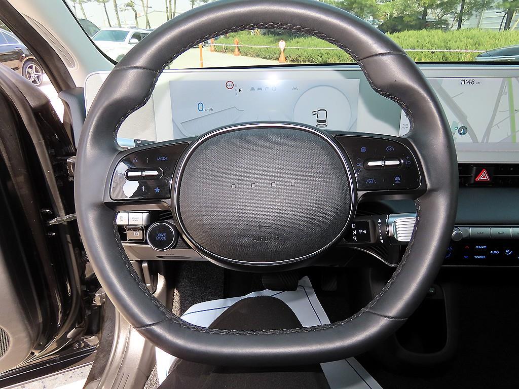 HYUNDAI Ioniq 5 - Vista 8