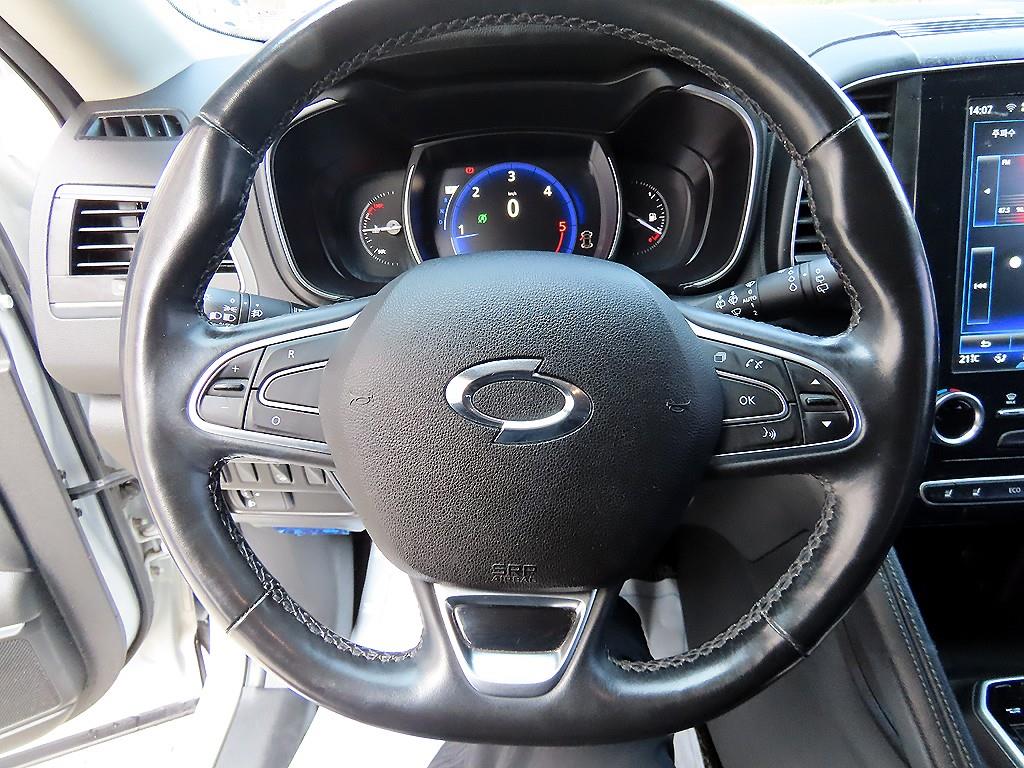 SAMSUNG QM6 - Vista 8