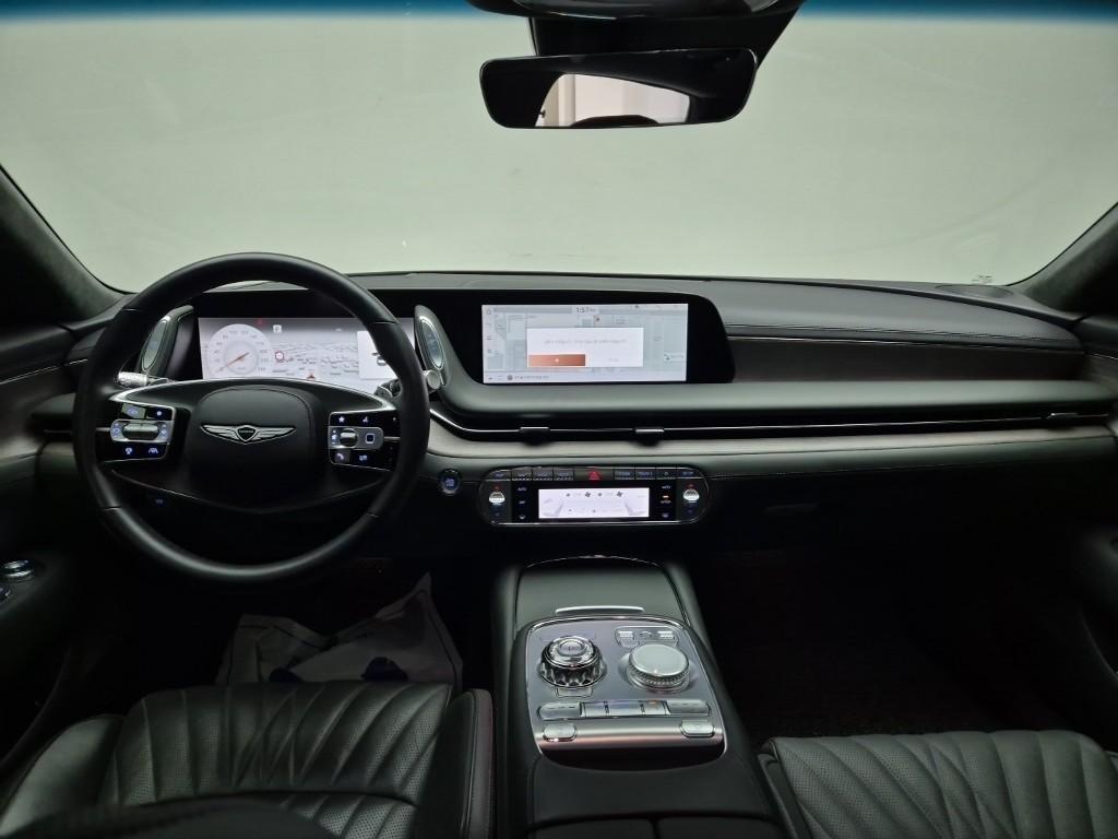 Genesis G90 - Vista 6