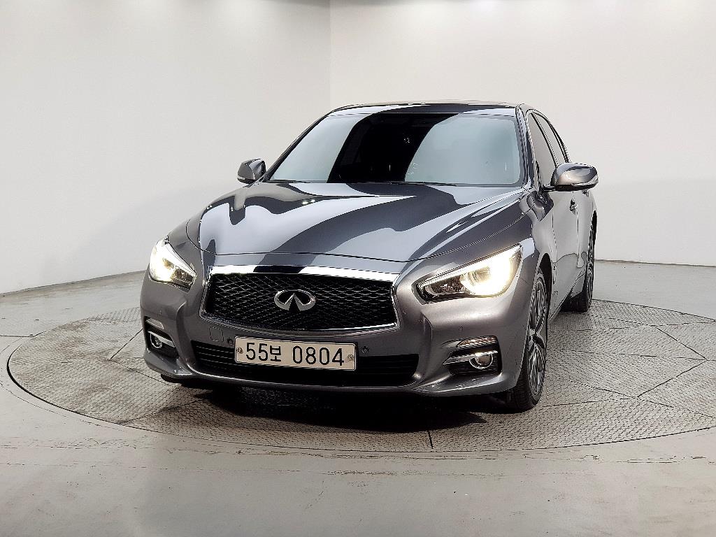 Infiniti Q - Vista 2