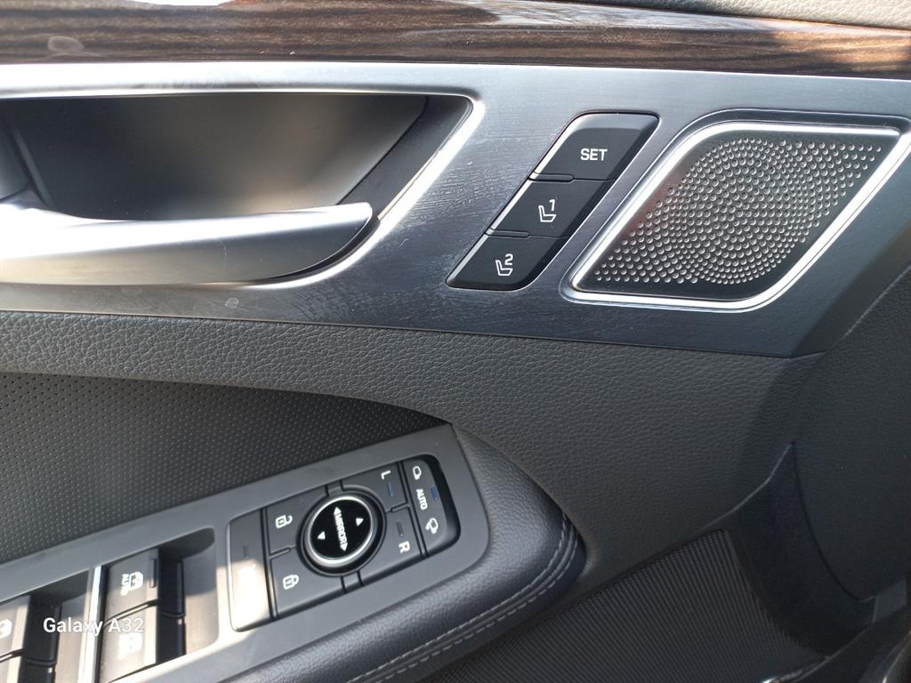 Genesis G80 - Vista 6