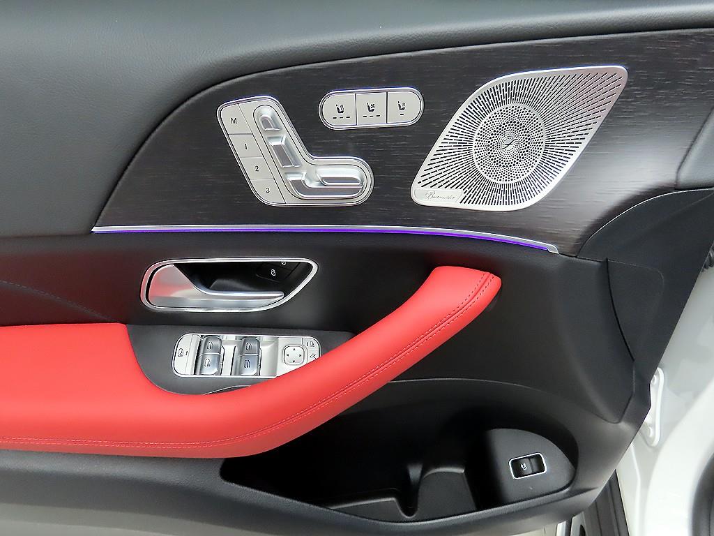 Mercedes Benz GLE Class - Vista 11