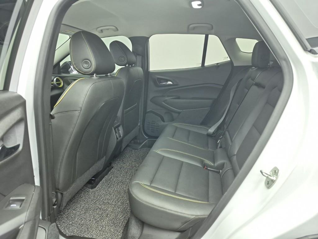 Chevrolet Trax - Vista 12