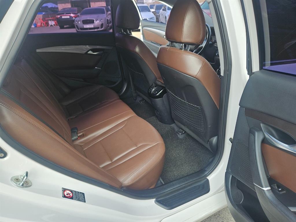 HYUNDAI i40 2016 Blanco - Importación desde Corea - HF Imports Iquique - Foto 16