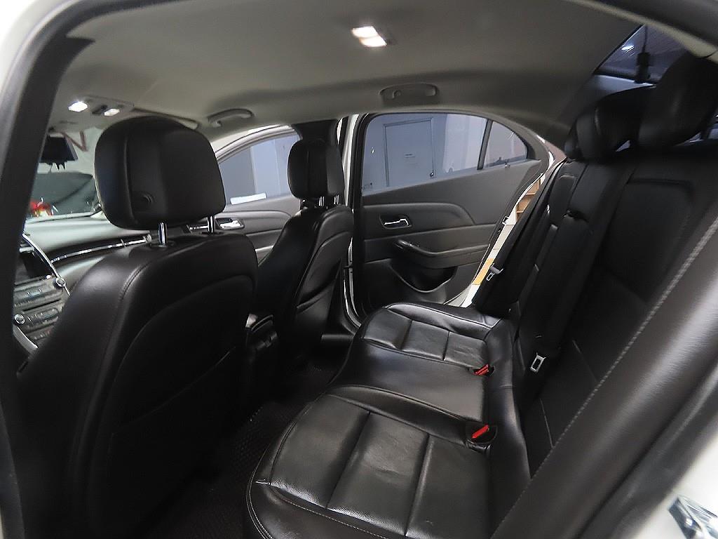 Chevrolet Malibu 2016 Blanco - Importación desde Corea - HF Imports Iquique - Foto 9