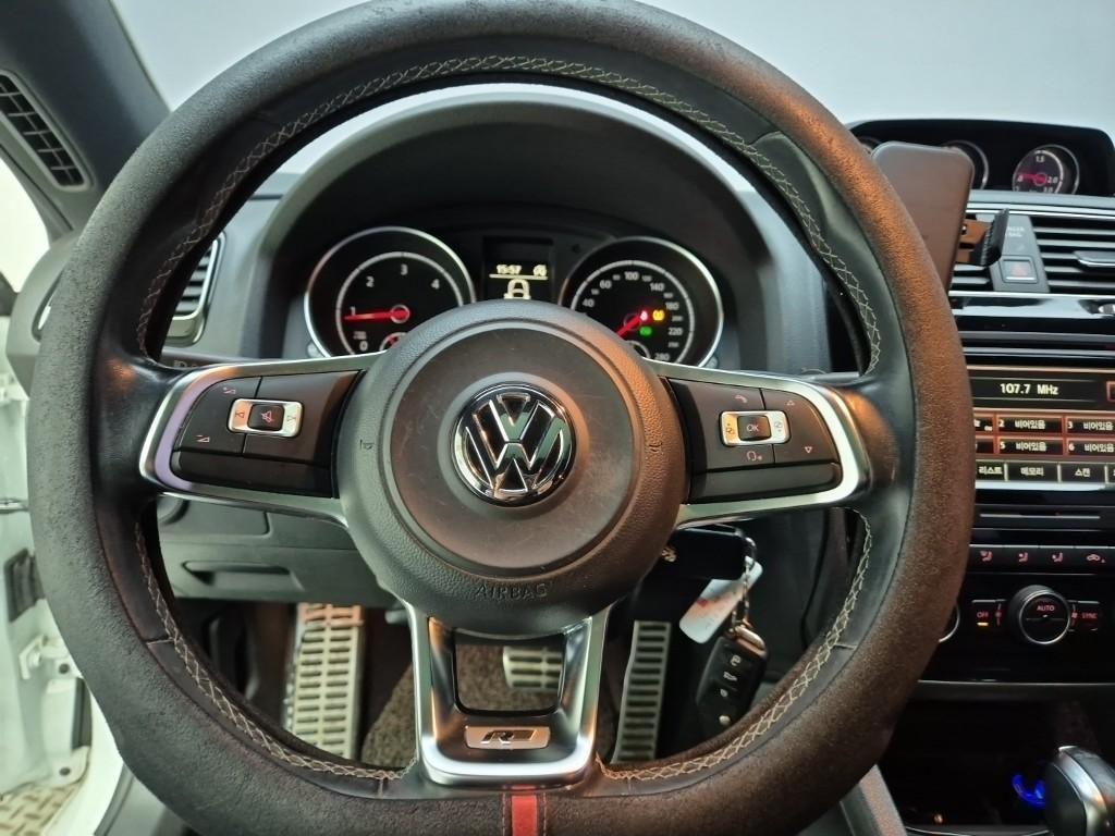 Volkswagen Scirocco - Vista 12