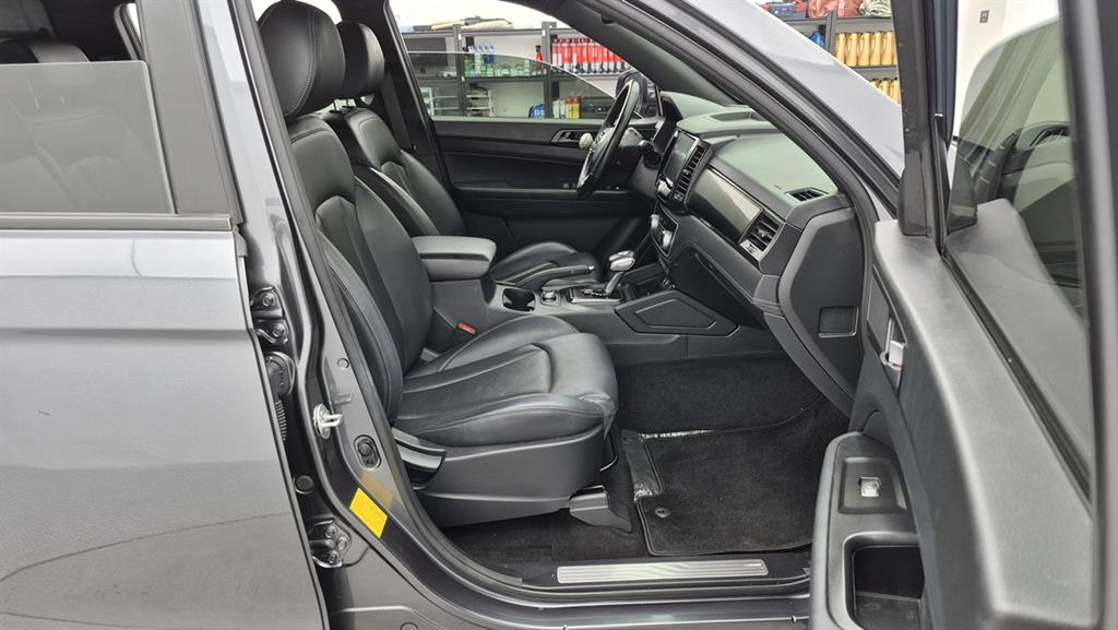 Ssangyong Rexton - Vista 8