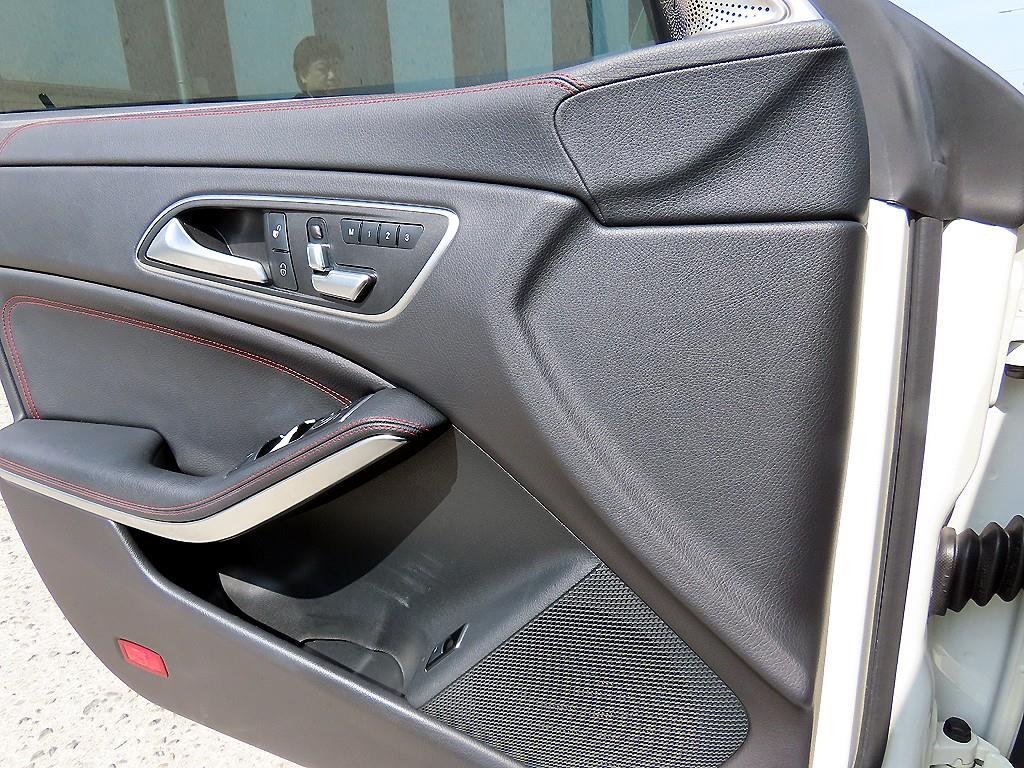 Mercedes Benz CLA Class - Vista 11