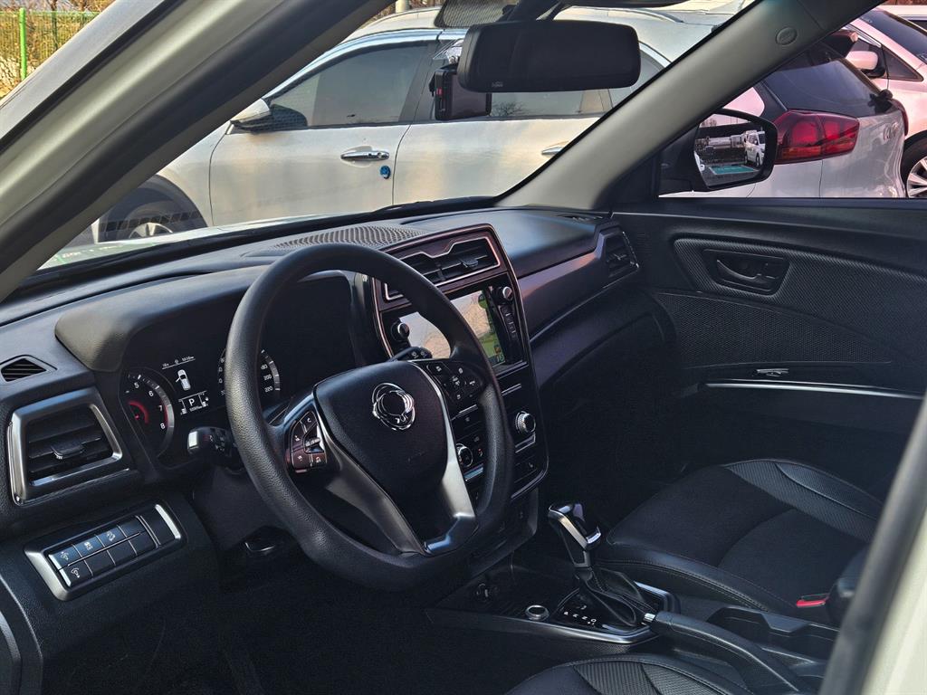 Ssangyong Tivoli - Vista 7