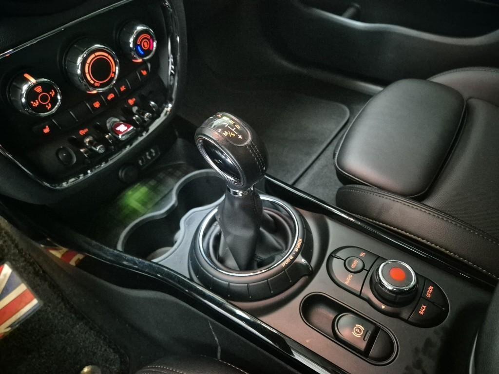 Mini Clubman - Vista 8