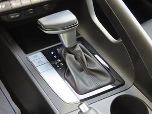 HYUNDAI Avante - Vista 12