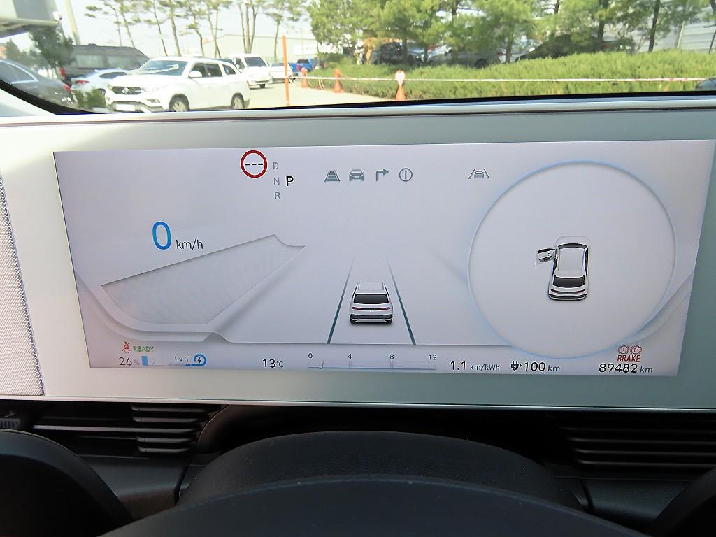 HYUNDAI Ioniq 5 - Vista 9