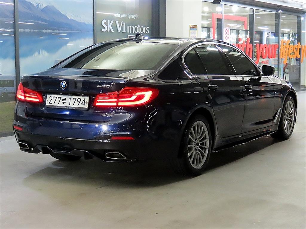 BMW 5 Series - Vista 4