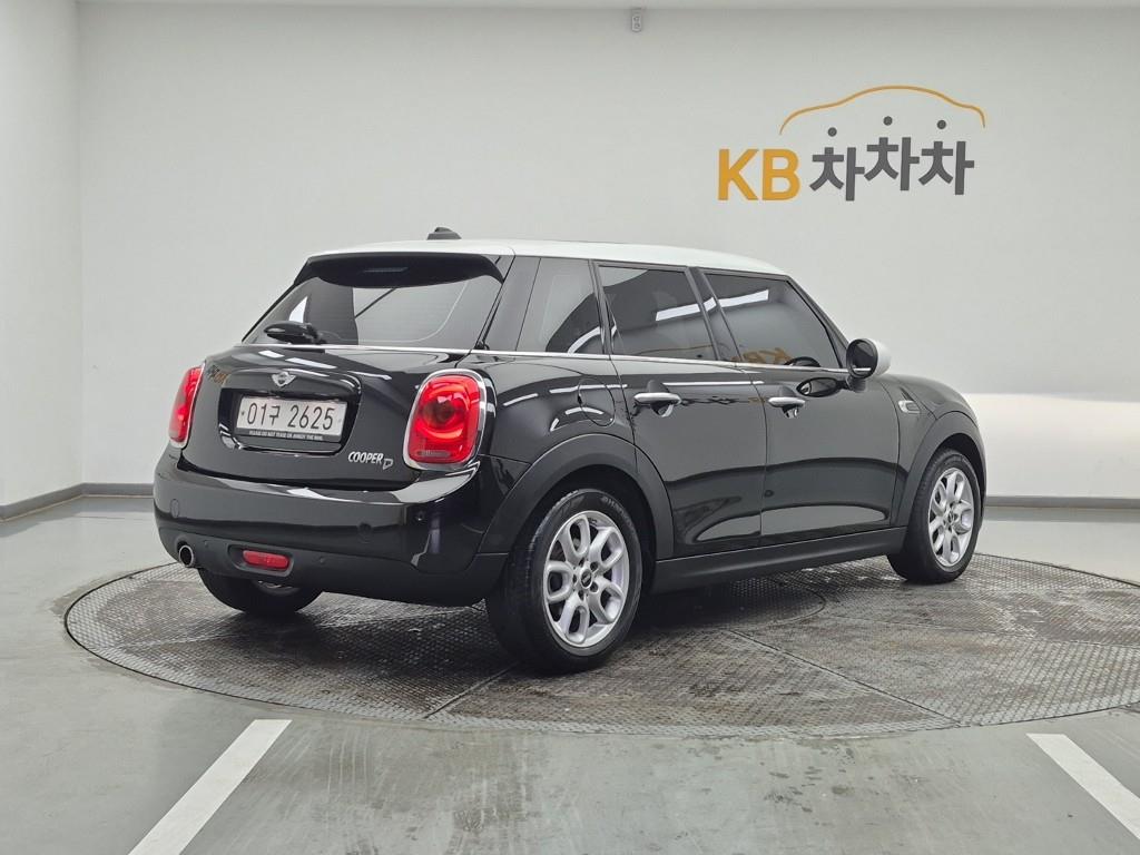 Mini Cooper - Vista 4