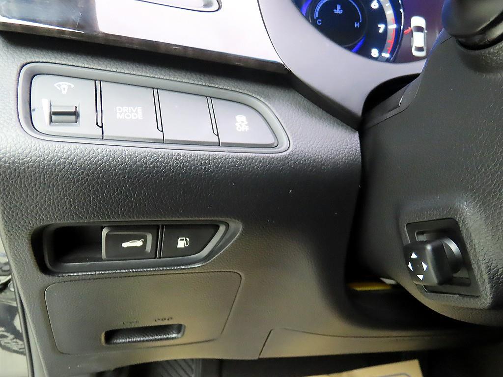 HYUNDAI Grandeur - Vista 12