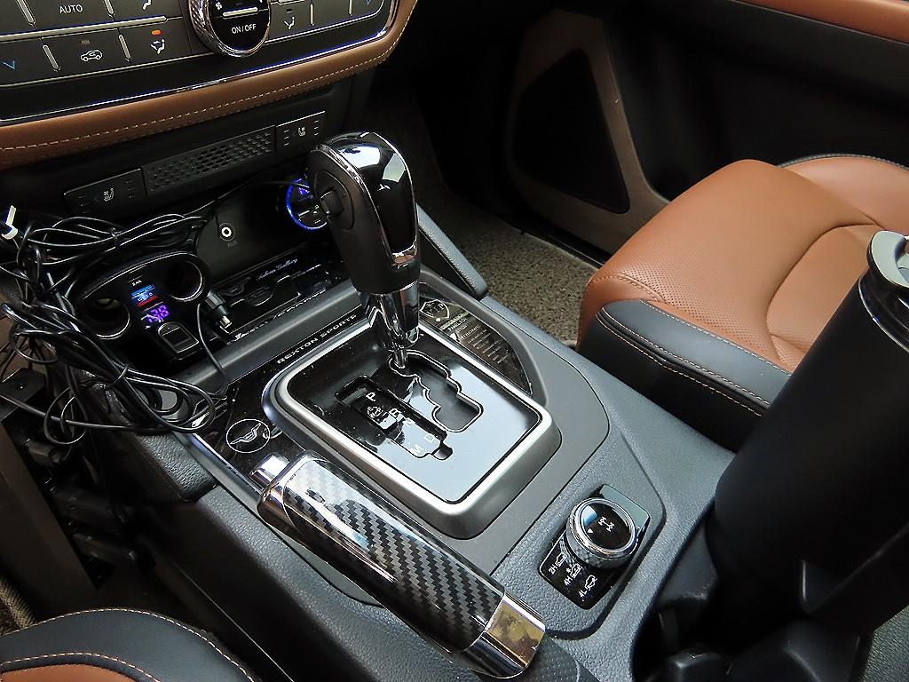 Ssangyong Rexton - Vista 10