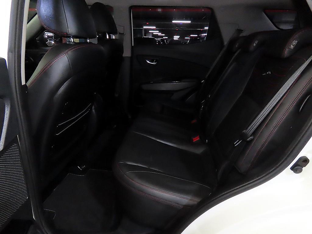 Ssangyong Tivoli - Vista 7