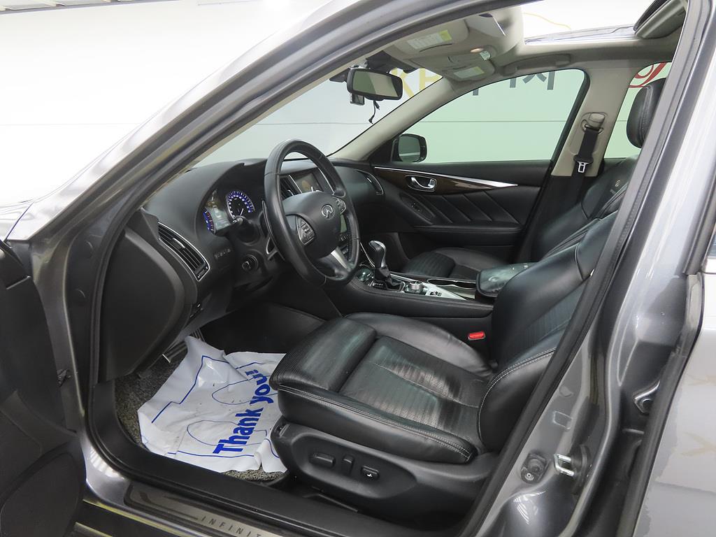 Infiniti Q - Vista 5