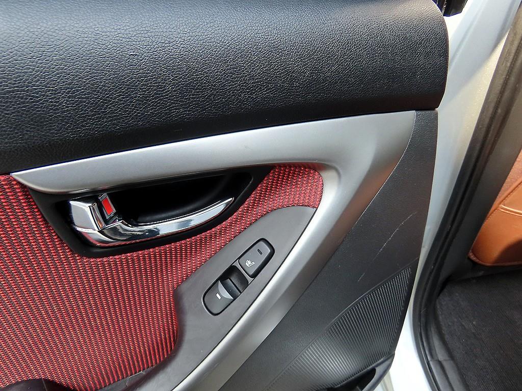 HYUNDAI Avante 2011 Plateado - Importación desde Corea - HF Imports Iquique - Foto 18