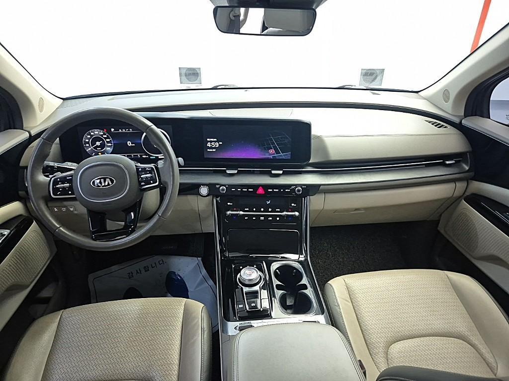 KIA Carnival - Vista 7